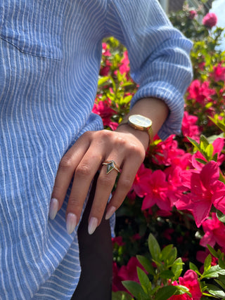 Viola Wedding Ring, 7 Aquamarine, Round Band