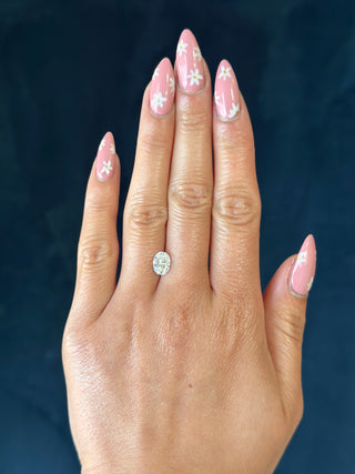 Brilliant Cut Oval Moissanite (multiple sizes)