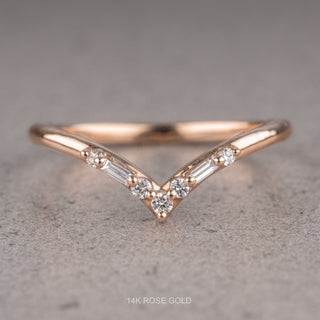 Paloma Wedding Ring, 7 Diamond, V-Shaped Contour, Round Band