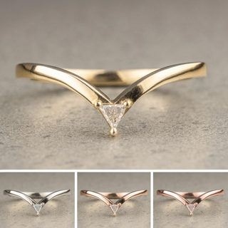 Beth Wedding Ring, Triangle Diamond, Loaf Band