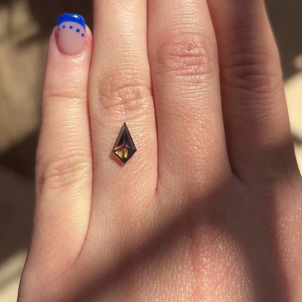1.26ct Kite loose Sapphire, Point No Point Studio. Conflict free.