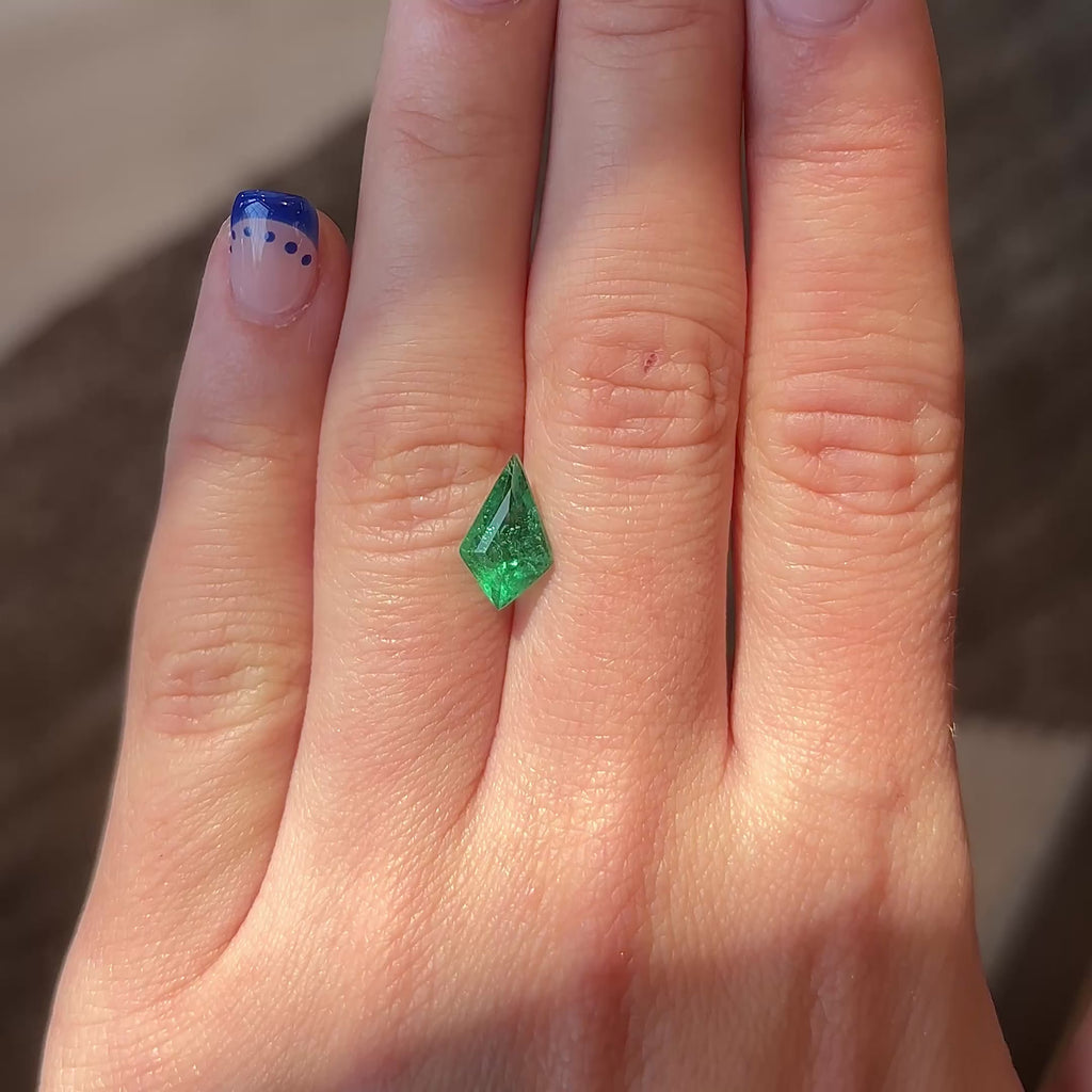 2.17ct Kite loose Gemstone, Point No Point Studio. Conflict free.