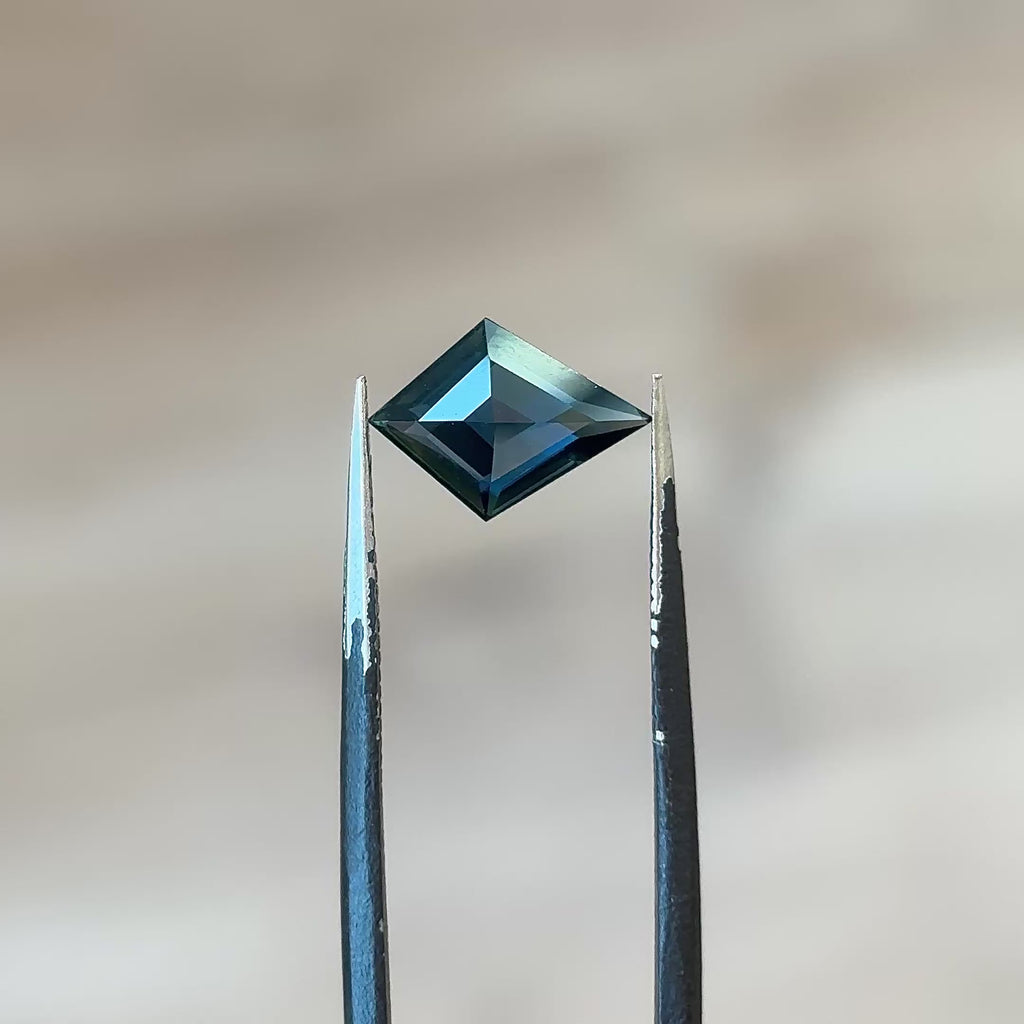 1.24ct Kite loose Sapphire Stone, Point No Point Studio. Conflict free.