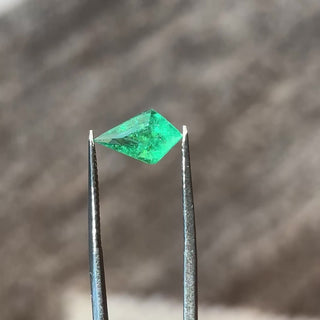 2.17ct Kite loose Gemstone, Point No Point Studio. Conflict free.