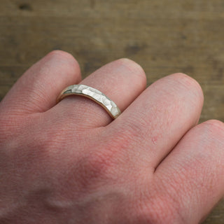4mm 14k White Gold Mens Wedding Ring, Hammered Matte - Point No Point Studio - 4