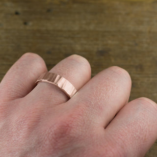 Detailed Look at the Craftsmanship of Men's 6mm Wedding Band in 14k Matte Rose Gold with Wood Grain Pattern
