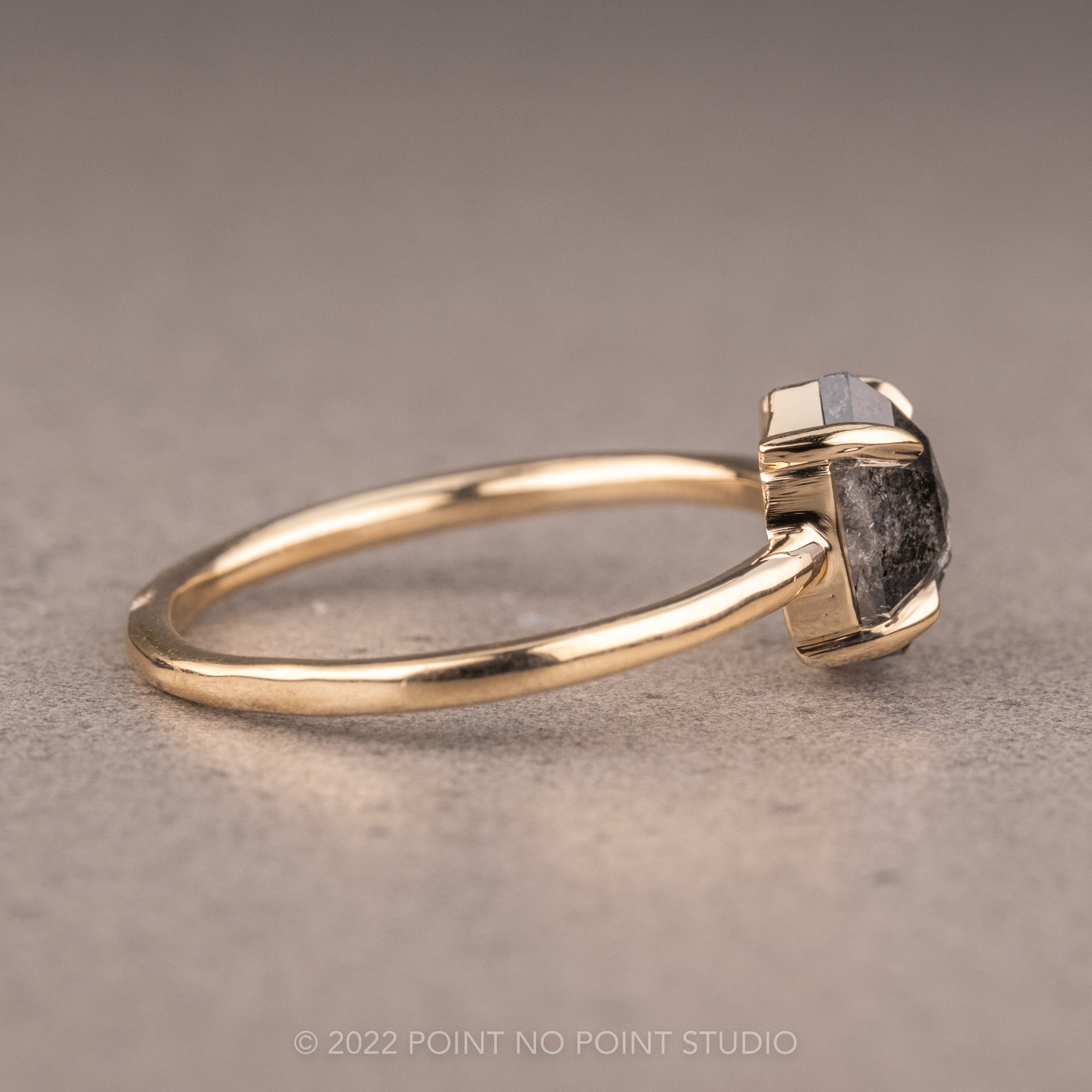 Solitaire Diamond Square Halo Split Shank Wedding Ring 14K Gold  (G-H/SI1-SI2) – Glitz Design
