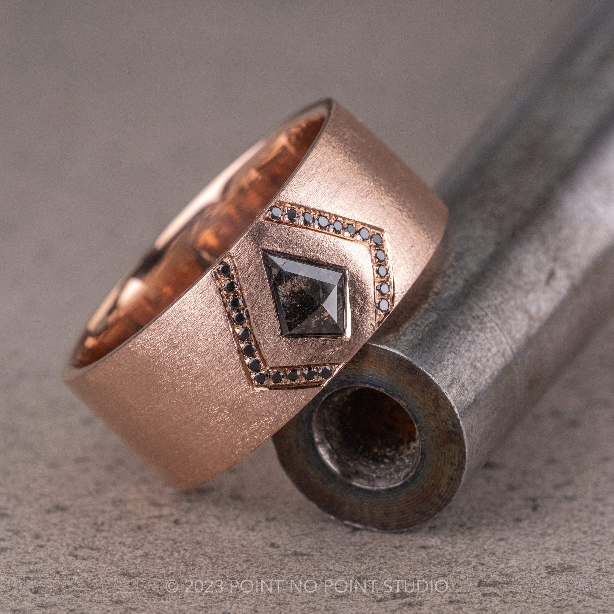 Kite and Black Diamond Mens Wedding Band, 14K Rose Gold – Point No