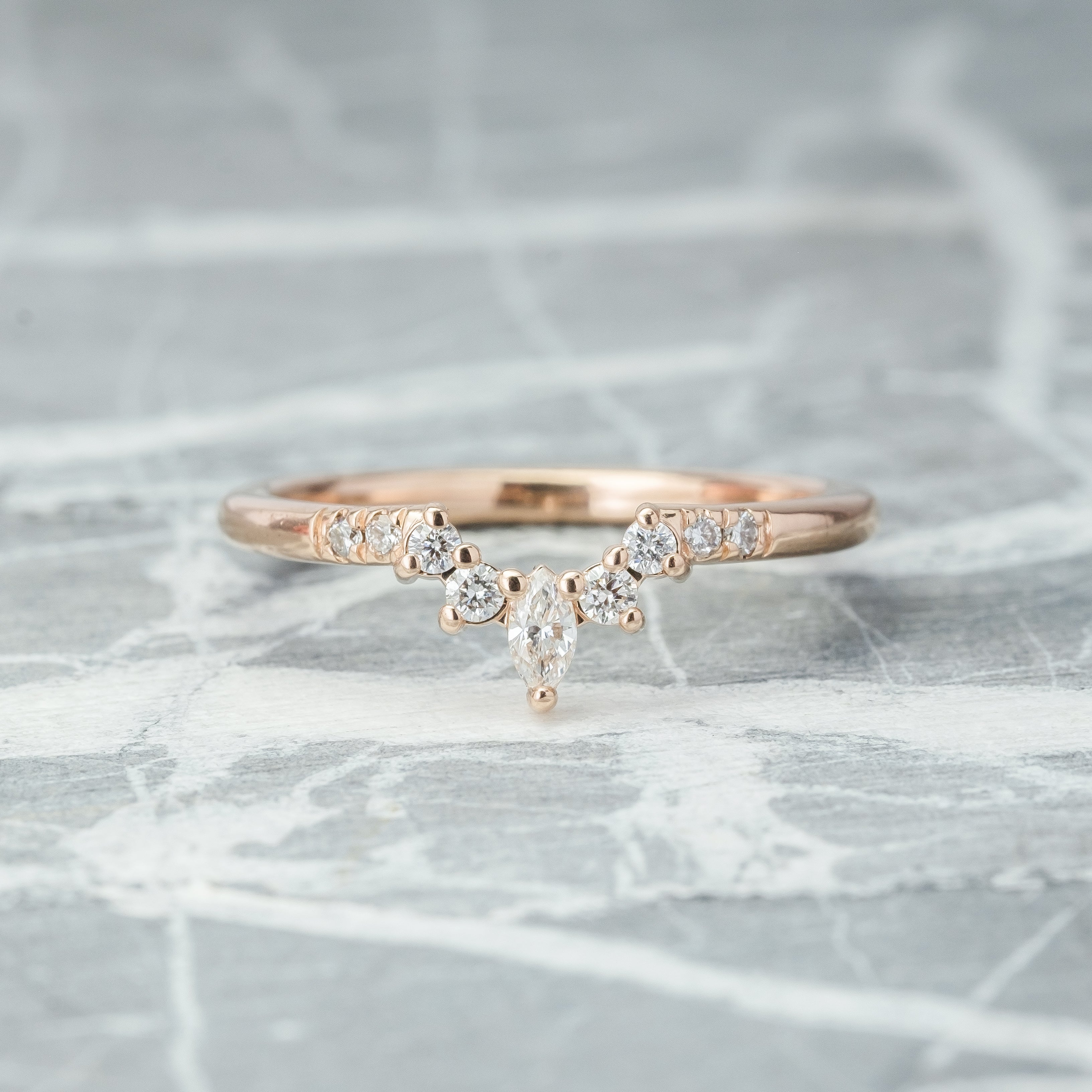 Small diamonds on band Clearance